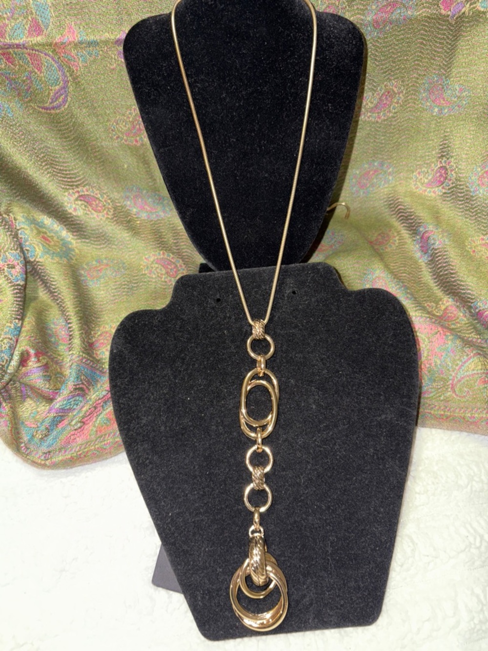 Chico's Gold Multi-Ring Pendant Lariat Necklace
